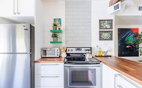 Boutique Apartment In 1905 Victorian Home - Plaza - Westport